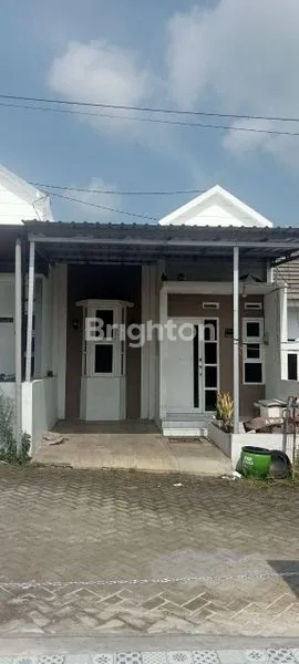 image RUMAH CANTIK DI DALAM PERUMAHAN DI KEDUNGREJO DEKAT TOL SAWOJAJAR MALANG (1)