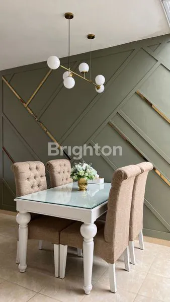 image RUMAH CANTIK FULL FURNISHED DENGAN LOKASI YG STRATEGIS (1)