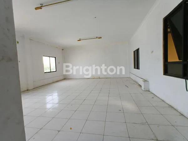 image GUDANG KANTOR MEDIUM DI PERGUDANGAN DALAM KOTA PEKANBARU (5)