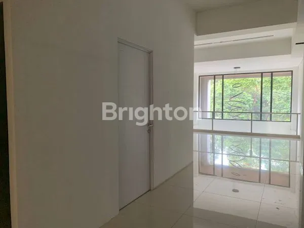 image RUKO 4 LANTAI SIAP HUNI, LOKASI STRATEGIS SURABAYA (4)