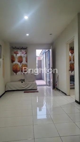 image RUMAH TOWNHOUSE TAMAN PARIS KARAWACI (2)