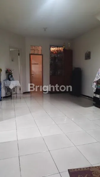 image RUMAH TOWNHOUSE TAMAN PARIS KARAWACI (3)