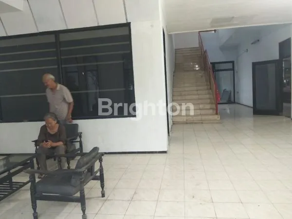 image RUMAH 2 LANTAI DI PERUMNAS NGRONGGO (3)