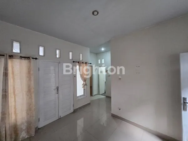 image DISEWAKAN RUMAH HARGA 55JT PER TAHUN NON FURNISHED DI JALAN BUKIT SARI KEBO IWA UTARA (2)