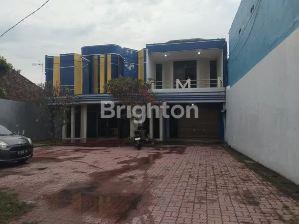 image RUMAH TUA 2 LANTAI DITENGAH KOTA KEDIRI (1)