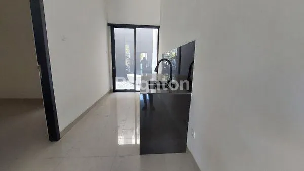 image RUMAH 2 LANTAI RUNGKUT ASRI, LT 100/LB 130 (4)