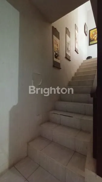 image RUMAH CANTIK TERAWAT 2,5 LANTAI DI FORESTA NATURALE BSD (8)