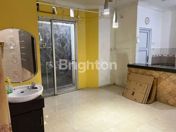 image JUAL RUMAH MEWAH DAN STRATEGIS DI TAMAN DUTAMAS, BATAM CENTRE (4)