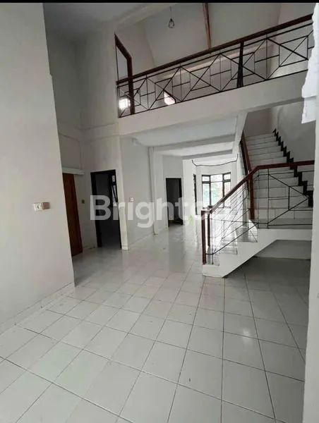 image RUMAH 2 LANTAI, 4 KT, LT 142M², DEKAT LRT (2)