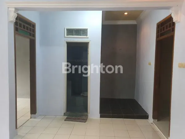 image RUMAH STRATEGIS DI GRAHA CANDI PERMAI PASURUAN , LT 156M² (7)