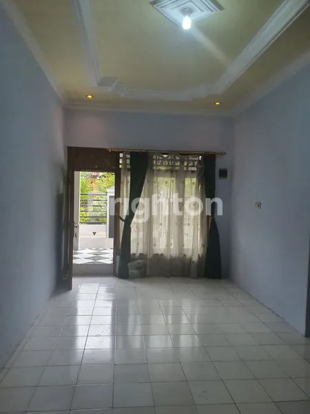 image RUMAH STRATEGIS DI GRAHA CANDI PERMAI PASURUAN , LT 156M² (5)
