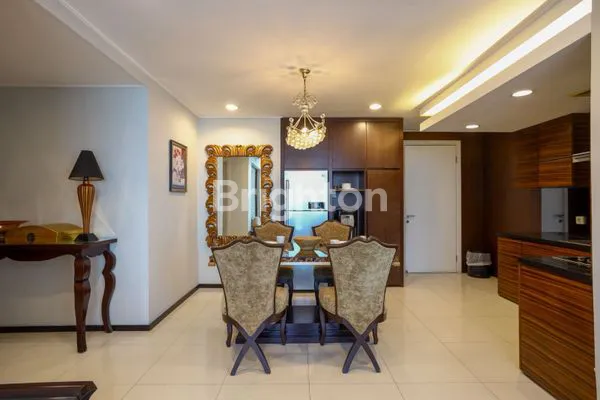 image APARTEMEN 3BR FULL FURNISH MEWAHH LANTAI 12 VIA VUE CIPUTRA WORLD SURABAYA\NBARAT (2)