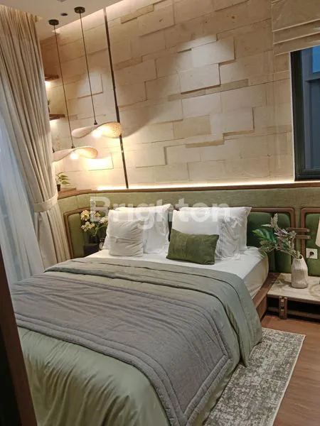 image RUMAH MEWAH JAKARTA BARAT (2)