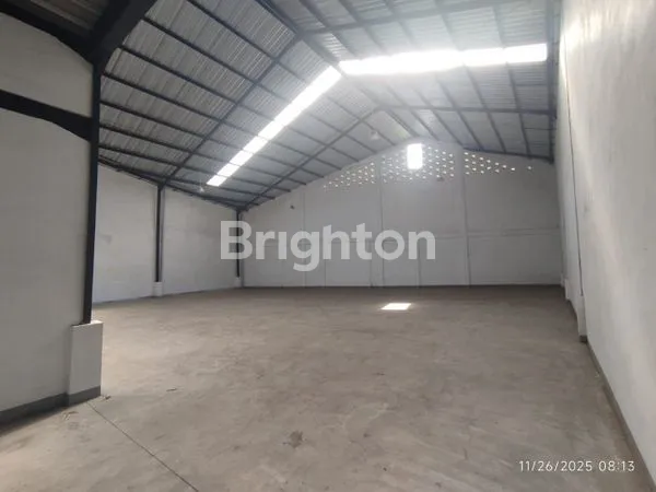 image GUDANG DENGAN KANTOR DI PAKIS MALANG (2)