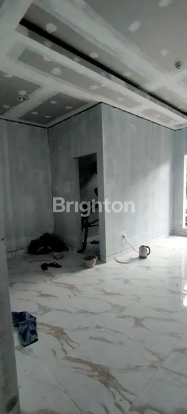 image DIJUAL RUMAH FULL RENOVASI 2 LT DI CLUSTER FLORIDA KOTA WISATA CIBUBUR  (5)