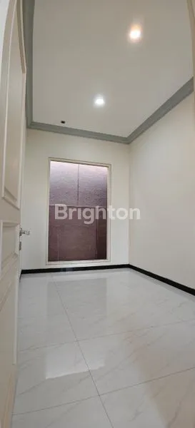 image RUMAH BARU GRESS SIAP HUNI LOKASI SANGAT STRATEGIS (7)