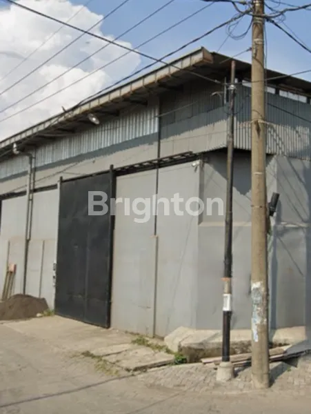 image GUDANG SIAP PAKAI IZIN INDUSTRI OSOWILANGUN PERMAI DEPAN PELABUHAN TELUK LAMONG SURABAYA BARAT (1)