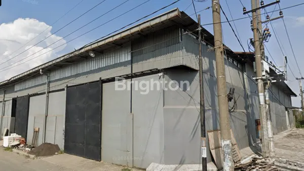 image GUDANG SIAP PAKAI IZIN INDUSTRI OSOWILANGUN PERMAI DEPAN PELABUHAN TELUK LAMONG SURABAYA BARAT (3)