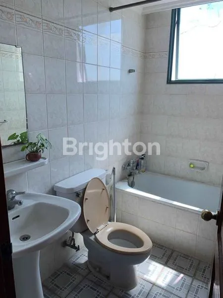 image JUAL APARTEMEN 3+1BR KONDOMINIUM GRAHA FAMILY PRIMA TOWER A LANTAI 7 SURABAYA BARAT (8)