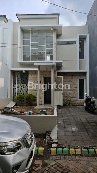 image RUMAH 2 LANTAI SIAP HUNI DI ISTANA MENTARI SIDOARJO (1)