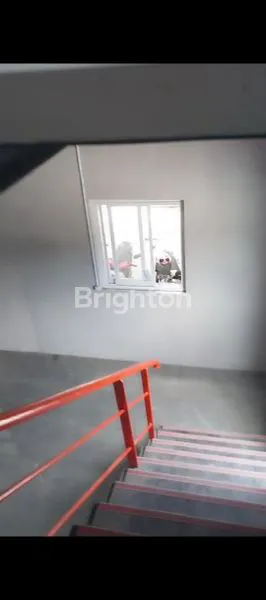 image GUDANG STRATEGIS DI LEGOK, SIAP UNTUK INDUSTRI (3)