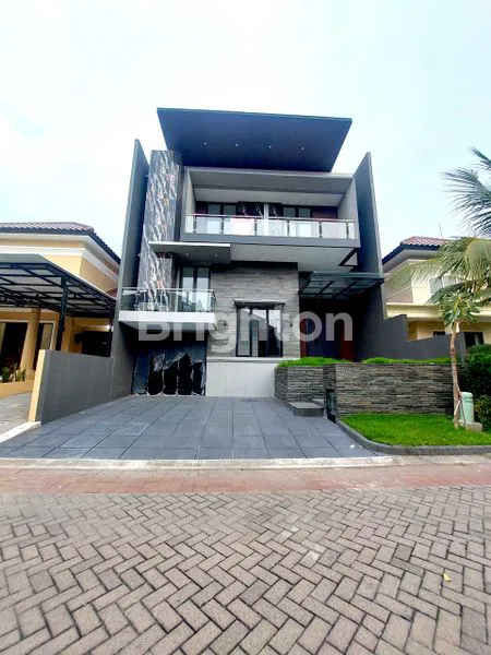 image RUMAH MEWAH BARU GRESS CITRALAND SURABAYA BARAT DEKAT GRAHA FAMILI, PAKUWON INDAH, HR MUHAMMAD, WIYUNG (1)