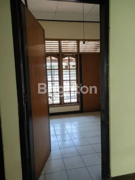 image RUMAH LUAS 290M² DI ARJOSARI, DEKAT PLAZA ARAYA (2)