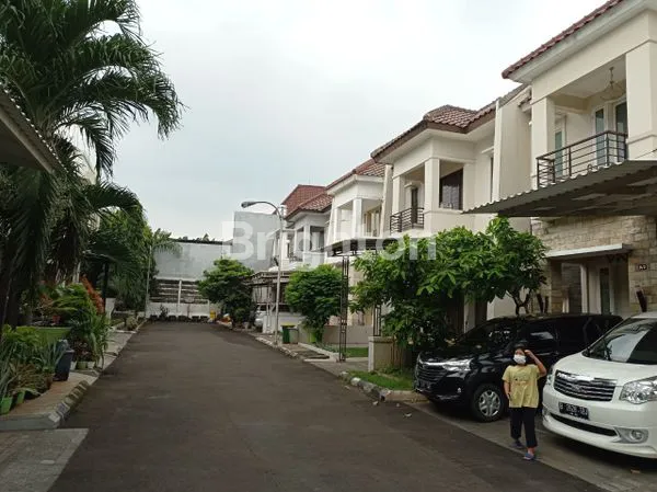 image HUNIAN STRATEGIS DI CIRENDEU, 5 KT, SIAP HUNI (8)