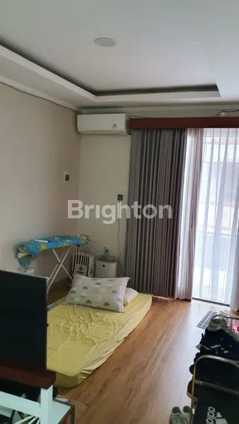image DI JUAL RUMAH 2 LANTAI MINIMALIS SIAP HUNI LOKASI DI TENGAH KOTA. DENPASAR DENGAN AKSES JALAN  LEBAR (5)