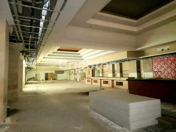 RUANG USAHA  800 M² EKS RESTORANT JIMBARAN PLAZA LT. 3 - DI JALAN ULUWATU  JIMBARAN