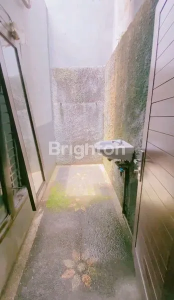 image 2 BEDROOMS MINIMALIST HOUSE FOR RENT (DISEWAKAN) IN DALUNG, KUTA UTARA  (7)