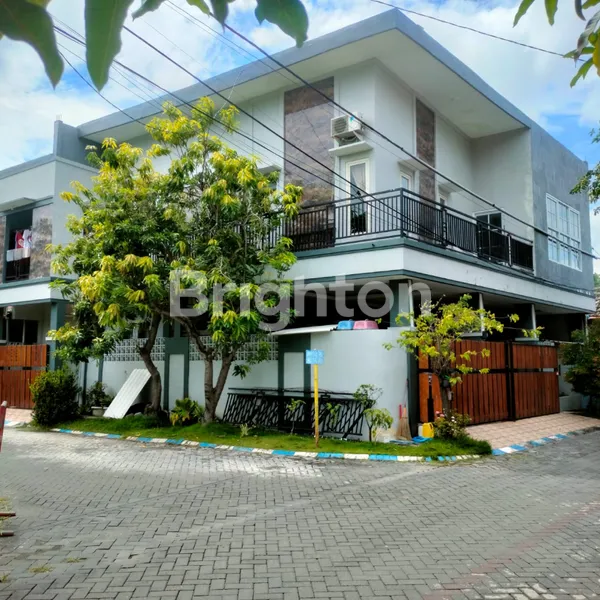 image RUMAH SIAP HUNI MEWAH 2 LANTAI, FULL FURNITURE (1)