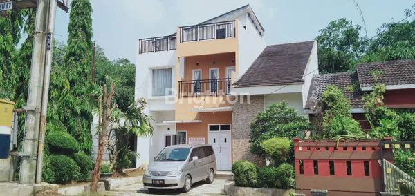 image RUMAH SIAP HUNI DI GREEN BSD CIBOGO PERMAI (8)