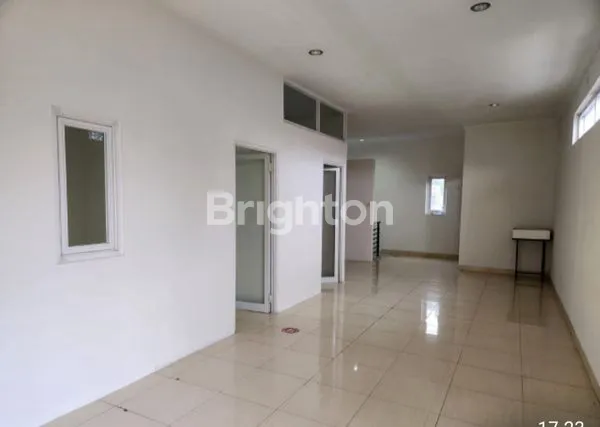 image RUKO LUAS, LUAS TANAH 167 M2 LUAS BANGUNAN 300M2  AREA RAMAI DAN POTENSIAL (3)