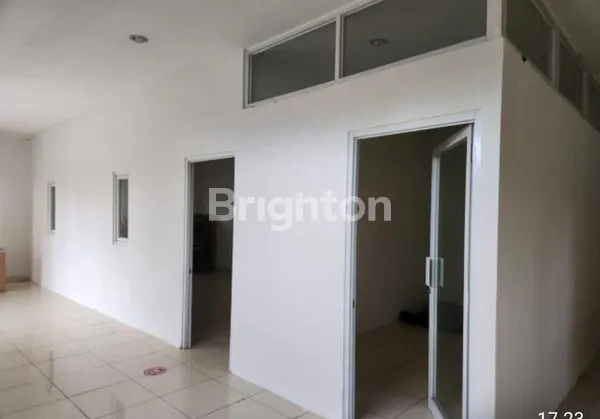 image RUKO LUAS, LUAS TANAH 167 M2 LUAS BANGUNAN 300M2  AREA RAMAI DAN POTENSIAL (4)