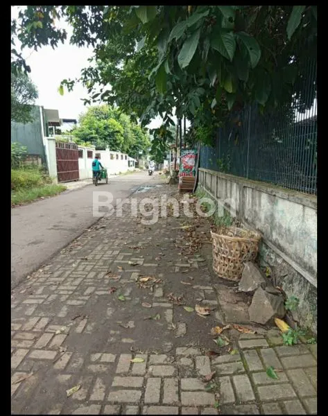 image DIJUAL CEPAT RUMAH STRATEGIS DAN BONUS TANAH YANG LUAS (5)