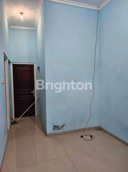 image RUMAH MURAH DAERAH TLOGOWARU SELANGKAH KE GOR KEN AROK,10MENIT KE ARAH SAWOJAJAR DAN TOL MADYOPURO (5)