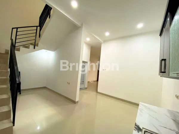 image RUMAH BANGUNAN BARU SIAP HUNI 4 LT 90M² DI SUNTER AGUNG JAKARTA UTARA (4)