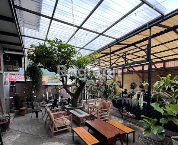 image RUMAH MEWAH ADA USAHA COFFEESHOP (7)