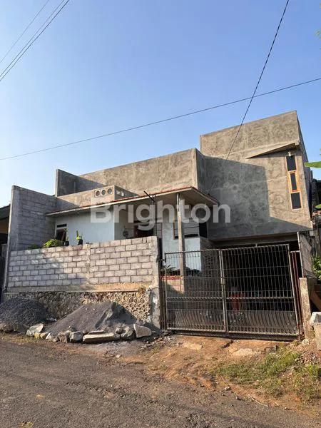 image RUMAH  LT 200 M² DI BURING, MALANG (1)