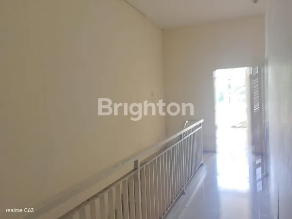 image RUKO RUNGKUT SIAP PAKAI STRATEGIS ROW JALAN KEMBAR  (4)