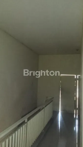 image RUKO RUNGKUT SIAP PAKAI STRATEGIS ROW JALAN KEMBAR  (6)