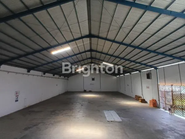 image GUDANG SEWA STRATEGIS DI PANAM, AKSES TOL DEKAT (4)