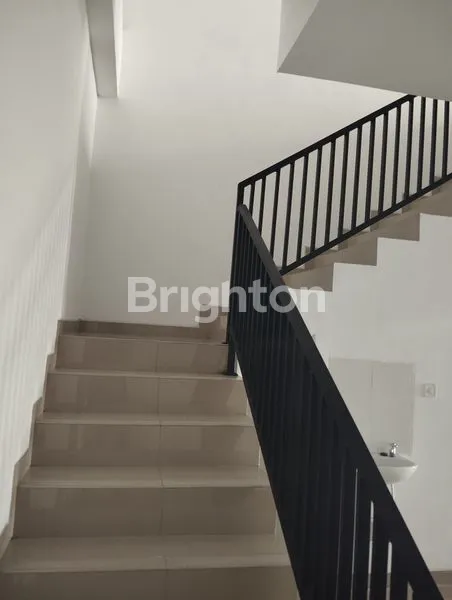 image RUKO 2 LANTAI STRATEGIS DEPAN PASAR, DENPASAR (6)