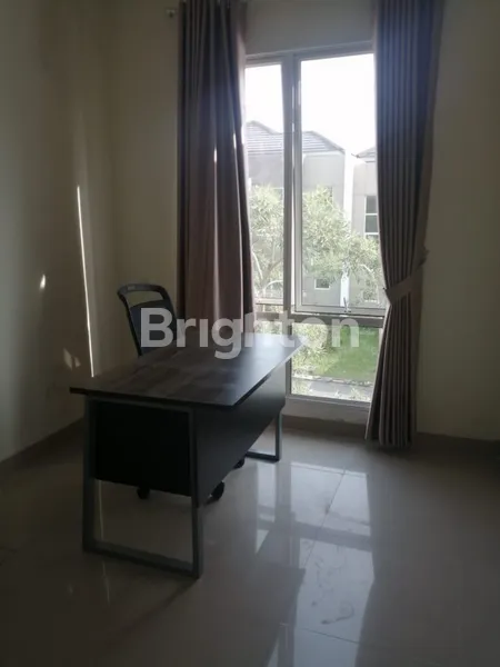 image DIJUAL RUMAH DI KAWASAN ELITE ORCHARD PARK (7)