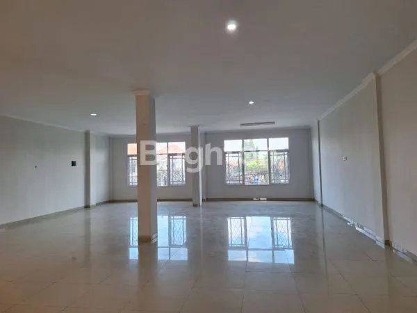 image  DISEWAKAN RUKO 3 LANTAI SUPER STRATEGIS – JL. GATOT SUBROTO BARAT (3)