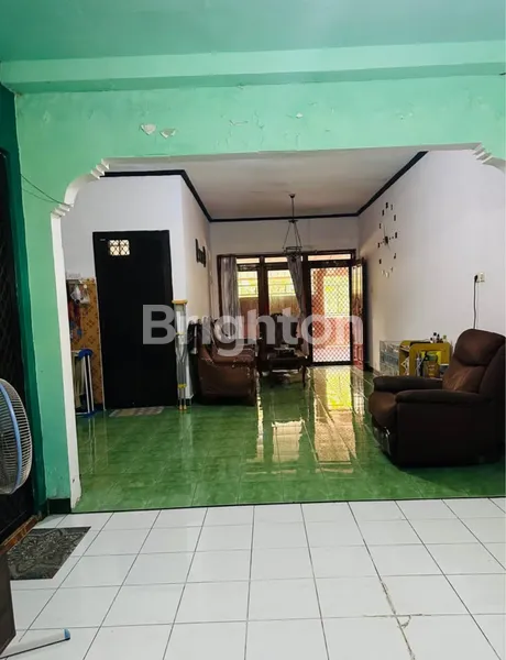 image PONDOK CHANDRA STRATEGIS TERAWAT DEKAT MERR (2)