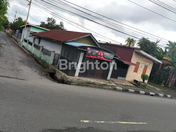 image LAHAN LUAS 985M² + 3 RUMAH SIAP HUNI DI BINJAI TIMUR (5)