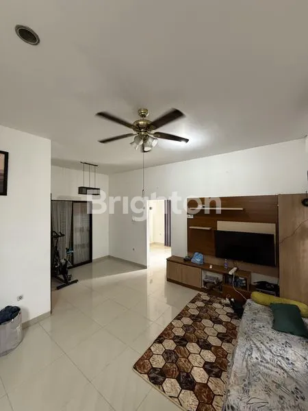 image RUMAH BARU RENOVASI DEKAT MALL CIJANTUNG PASAR REBO JAKARTA TIMUR (8)