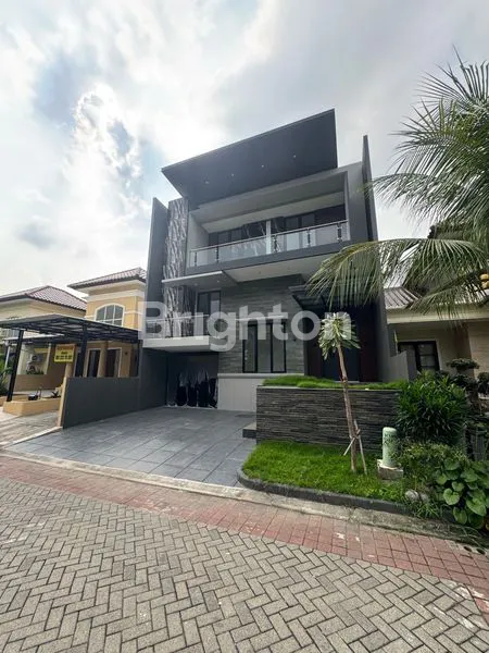 image PREMIUM BRAND NEW MINIMALIS DI CITRALAND UTAMA! SPLIT LEVEL MODERN MINIMALIS LOKASI TERDEPAN & BEST SELLER CLUSTER! (2)